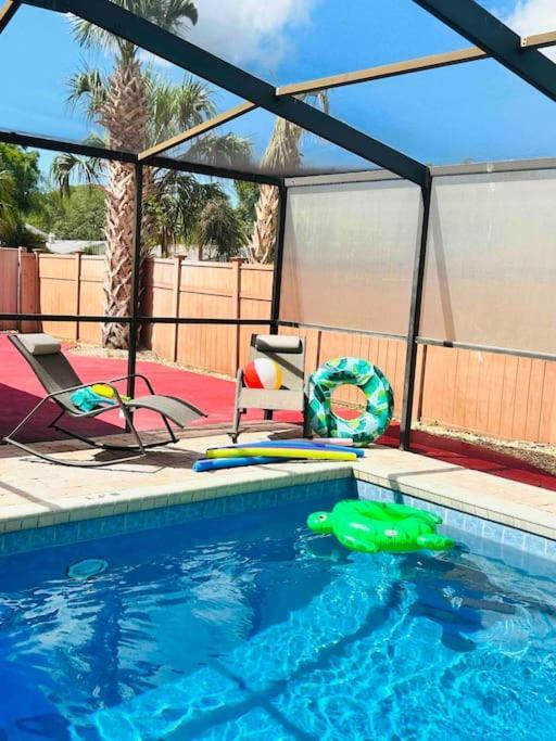 Vintage Family Scape + Heated Pool&Discount Tampa Exterior foto