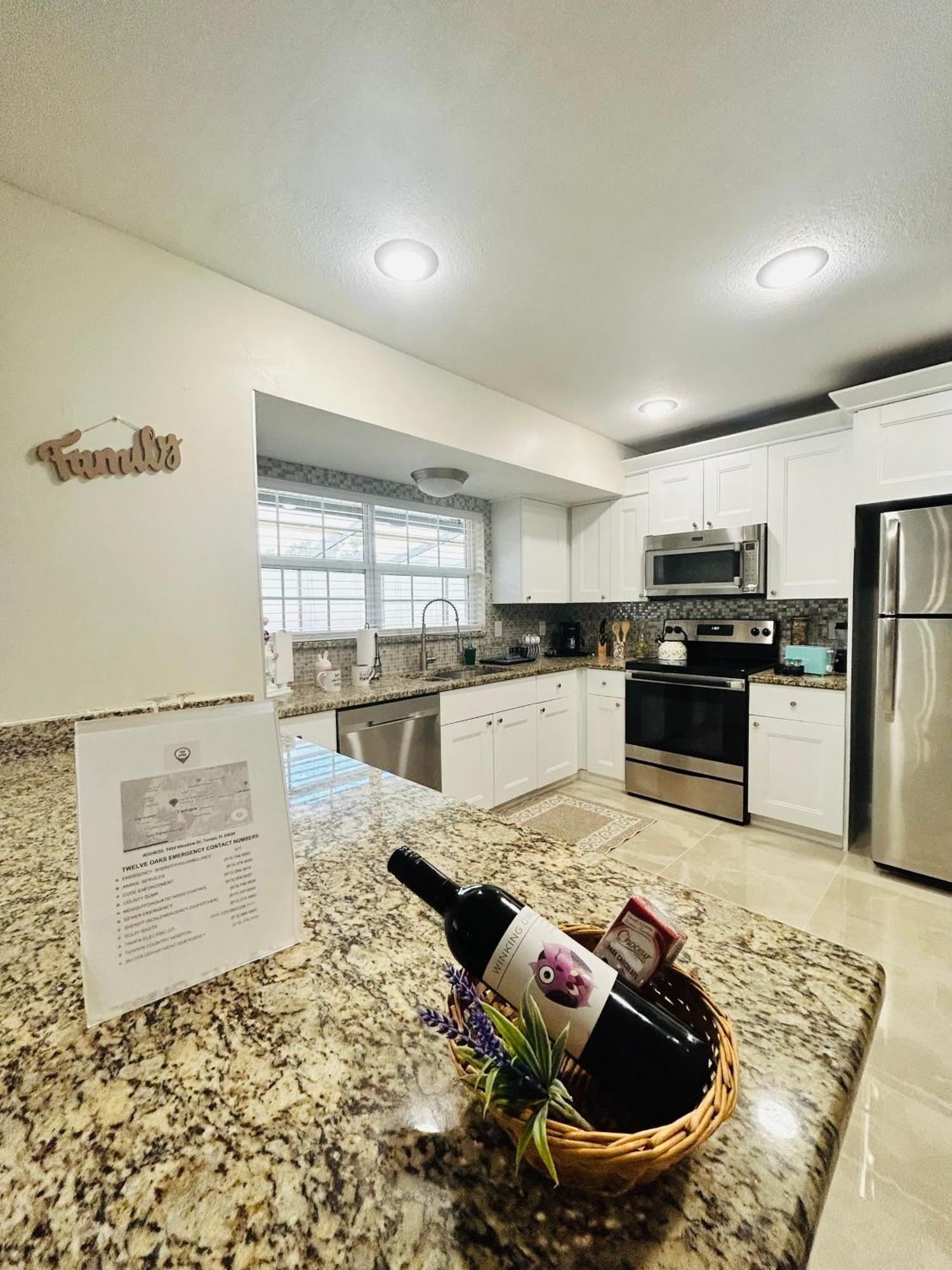 Vintage Family Scape + Heated Pool&Discount Tampa Exterior foto